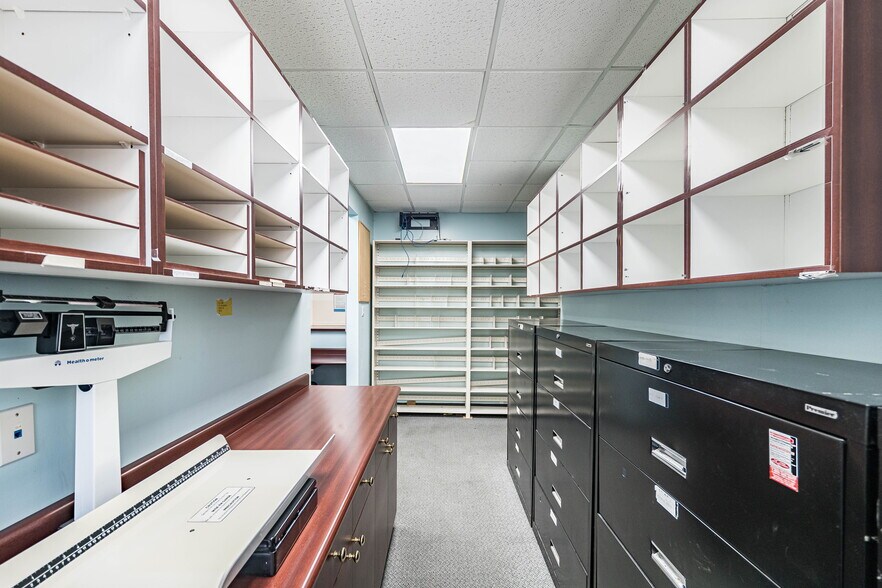 More Photos Of 1625 Albion Rd, Toronto Medical For Sale