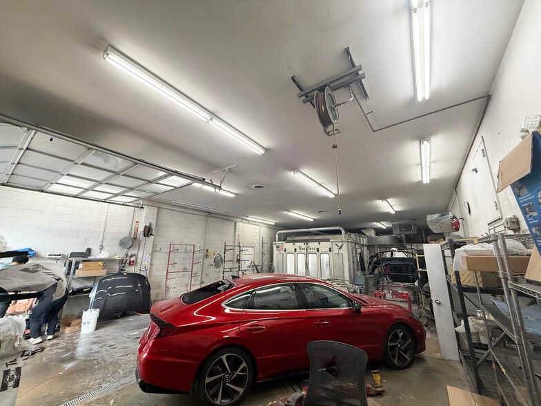 More Photos Of 2-4 Ensor Ave, Towson Auto Repair For Sale