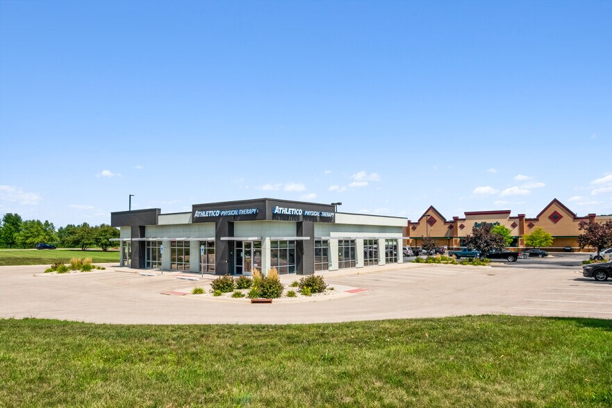 More Photos Of 701 N Elida St, Winnebago General Retail For Lease