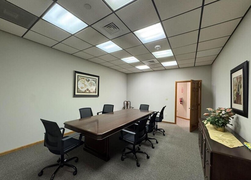 More Photos Of 601 Stones Crossing Rd, Easton Flex For Lease