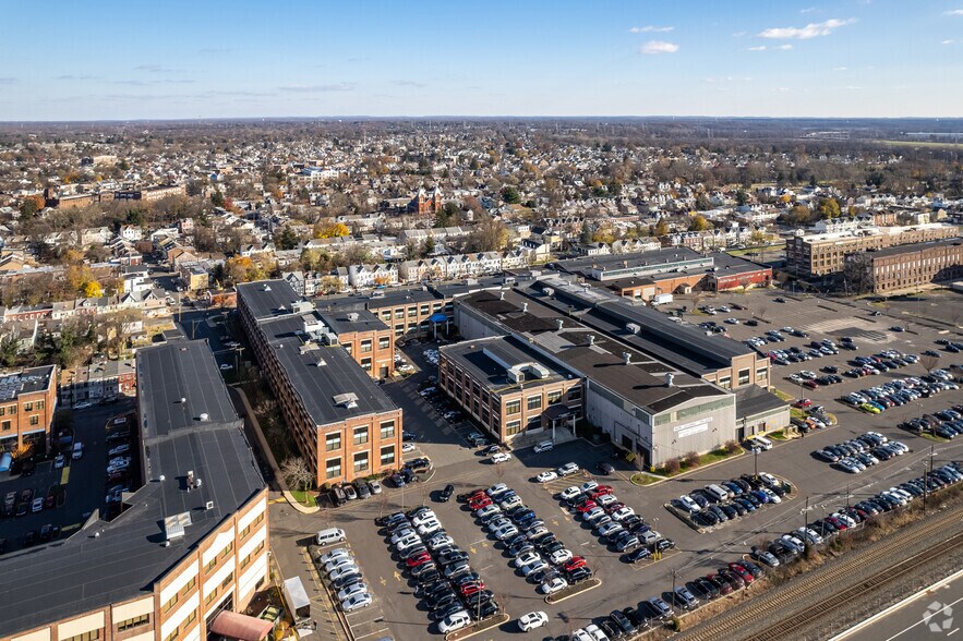 More Photos Of 171 Jersey St, Trenton Office For Lease