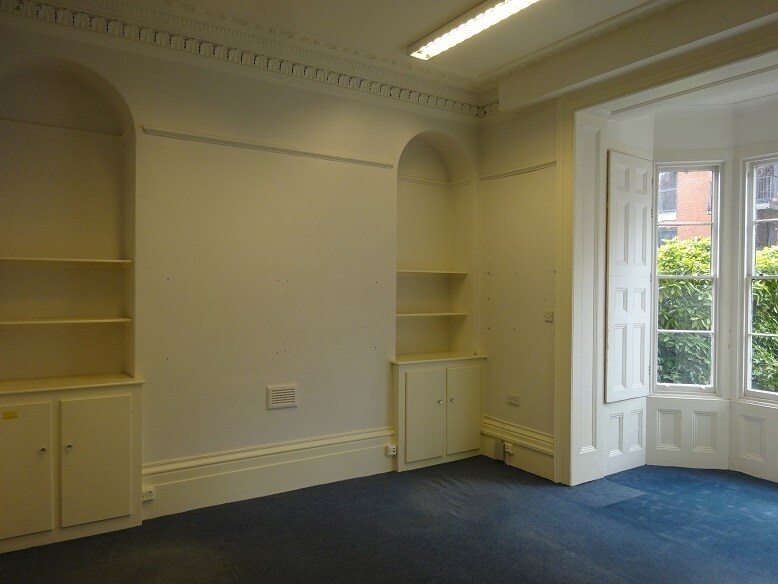 More Photos Of 19 Regent St, Nottingham Office For Lease