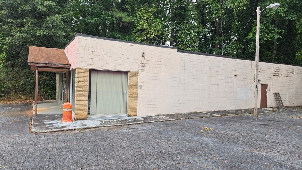 More Photos Of 2125 Headland Dr, Atlanta Loft Creative Space For Sale