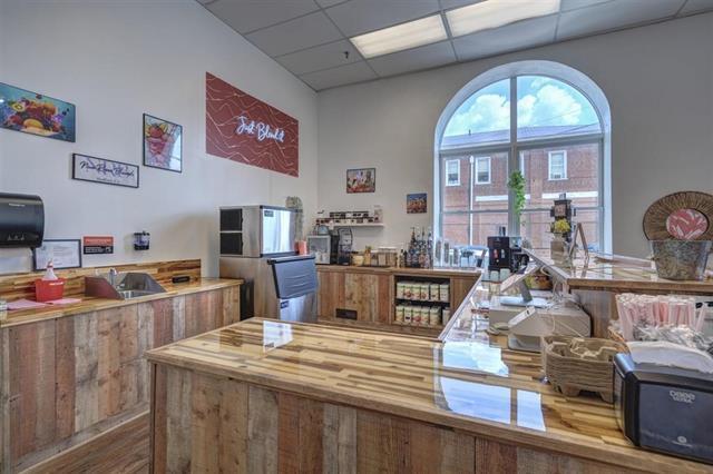 More Photos Of 301 W Main St, Radford Apartments For Sale