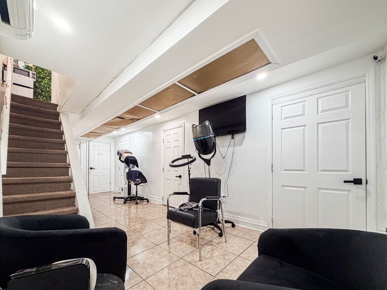 More Photos Of 887 Rutland Rd, Brooklyn General Retail For Lease