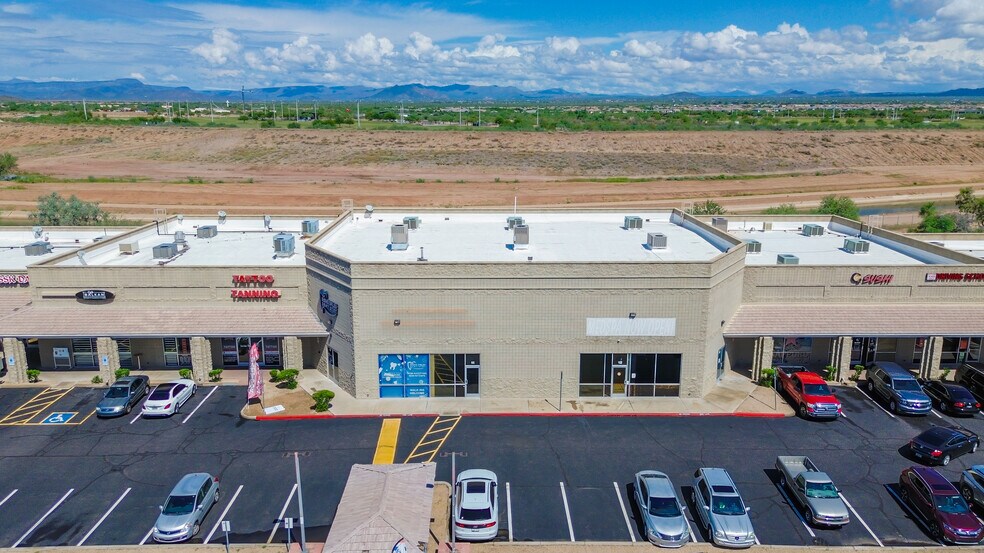 More Photos Of 21043 N Cave Creek Rd, Phoenix Storefront For Lease