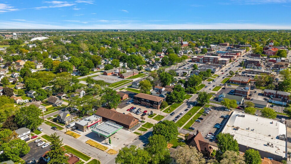 More Photos Of 250 N Main St, Crown Point Office For Sale