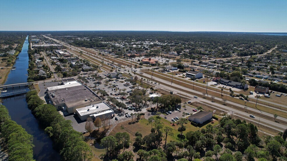 More Photos Of 14251-14295 Tamiami Trl, North Port General Retail For Lease