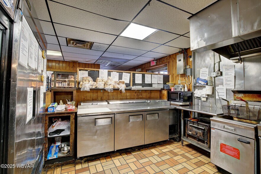 More Photos Of 505 Washington Blvd, Williamsport Restaurant For Sale