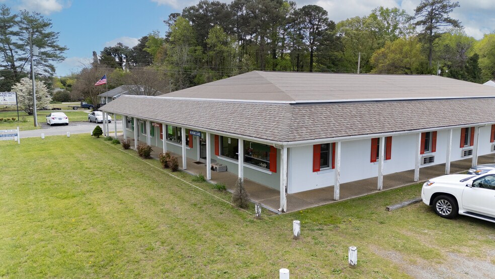 More Photos Of 220 Chesapeake Dr, White Stone Office For Sale
