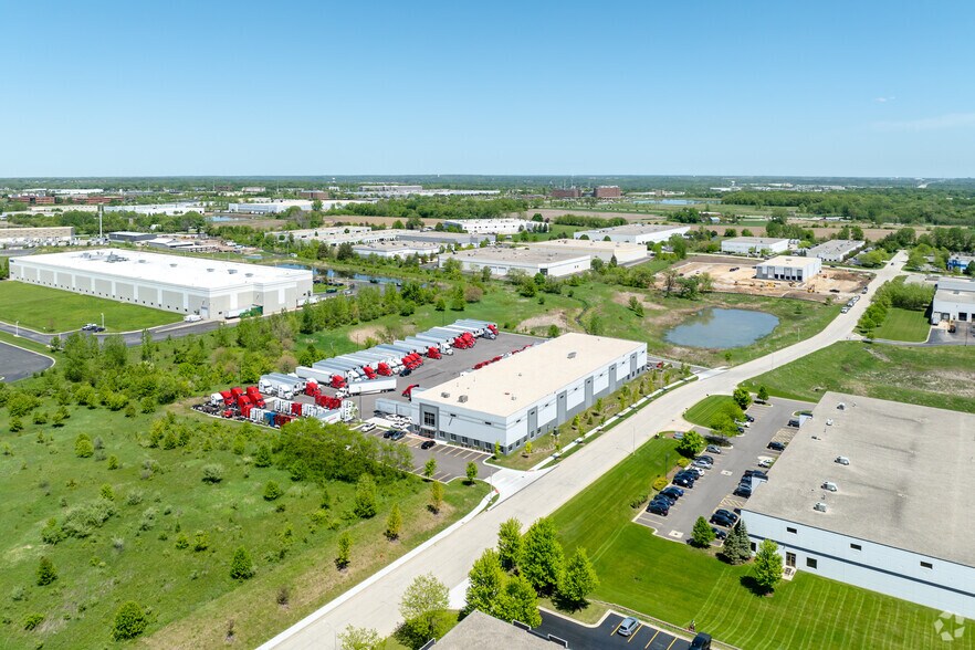 More Photos Of 2570 Millennium Dr, Elgin Warehouse For Sale