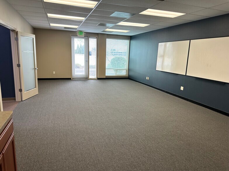 More Photos Of 2580 Sierra Sunrise Ter, Chico Office For Lease