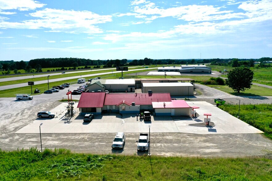 More Photos Of 37 Enterprise Dr, Seymour General Retail For Sale