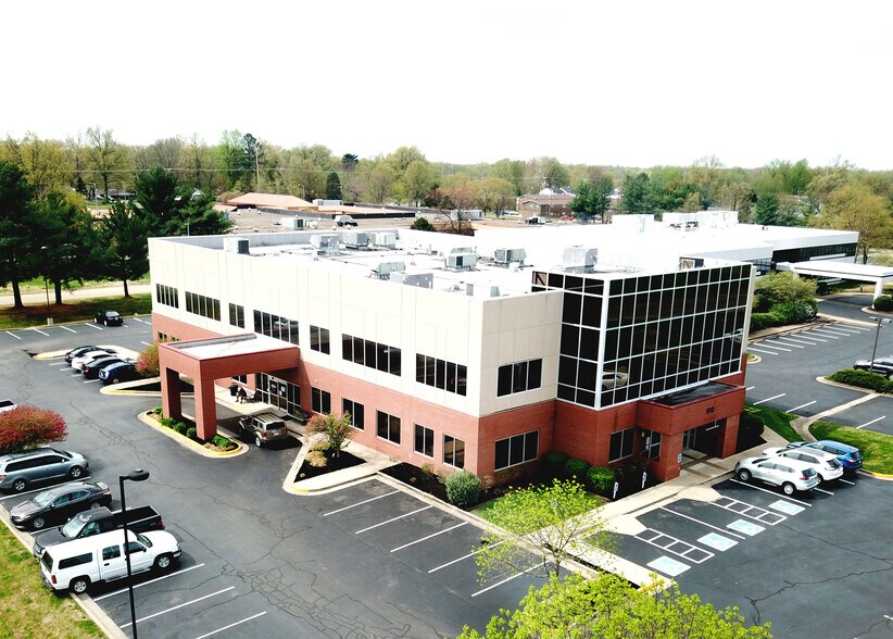 More Photos Of 1312 Professional Blvd, Evansville Medical For Sale