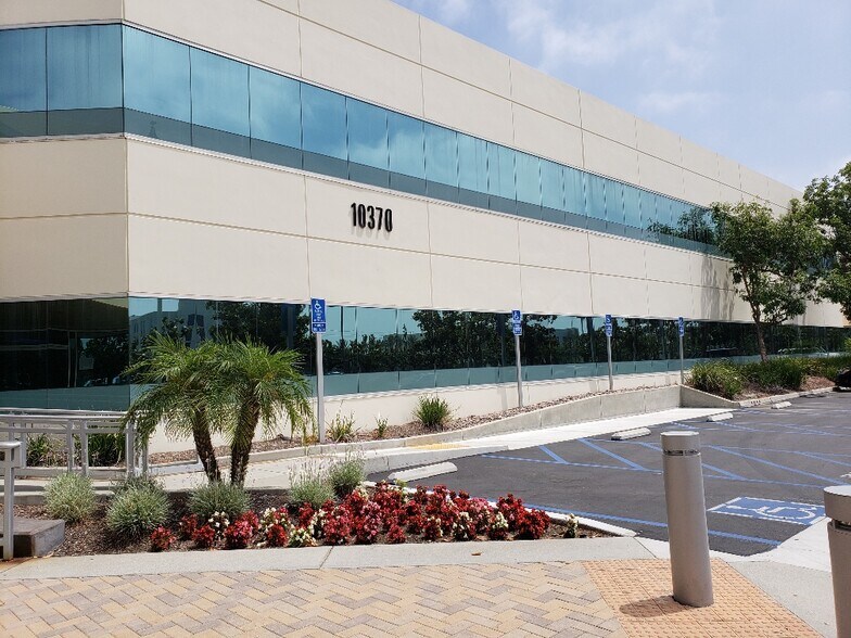 More Photos Of 10350-10390 Commerce Center Dr, Rancho Cucamonga Medical For Lease