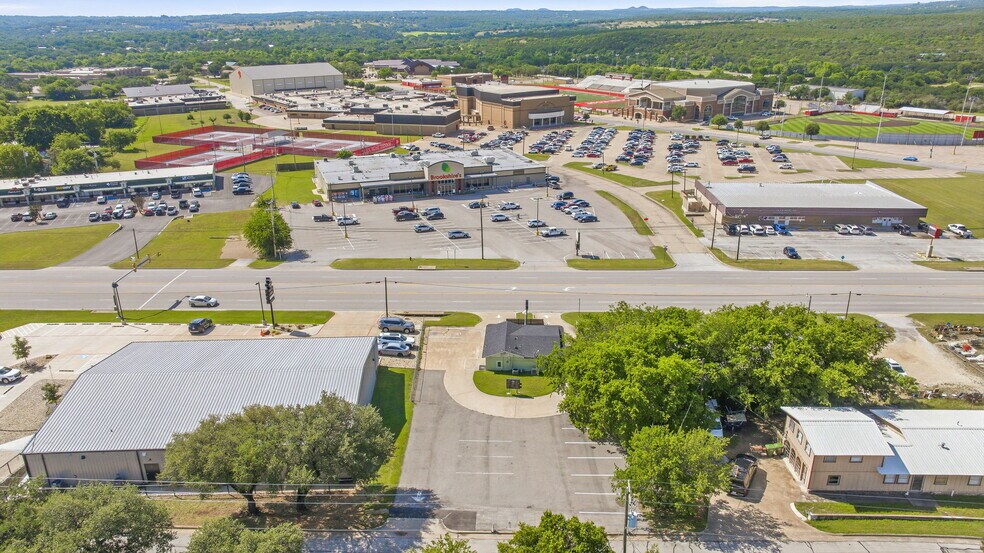 More Photos Of 608 SW Big Bend Trl, Glen Rose Restaurant For Sale