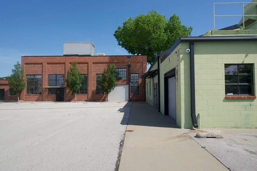 More Photos Of 2002 E 6th St, Tulsa Loft Creative Space For Sale