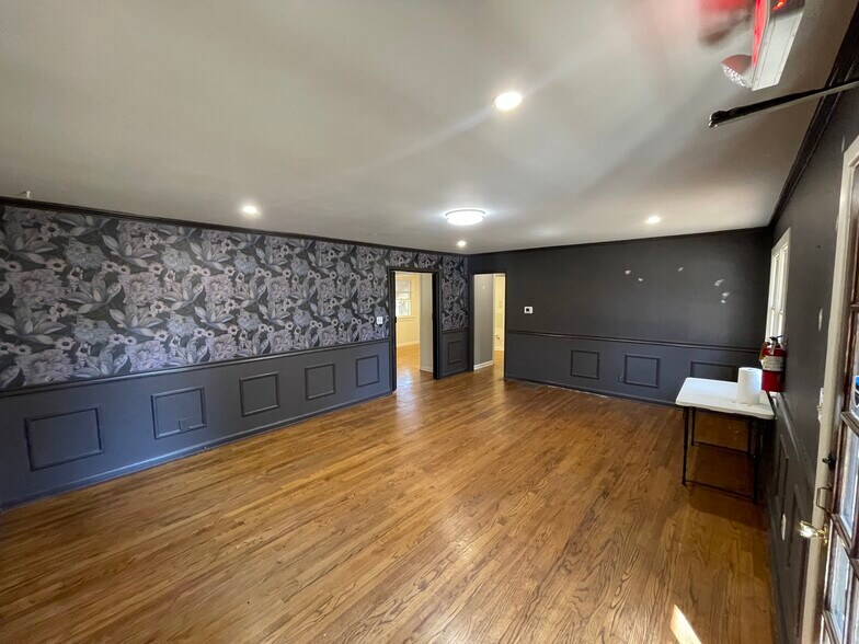 More Photos Of 710 Gaines School Rd, Athens General Retail For Sale