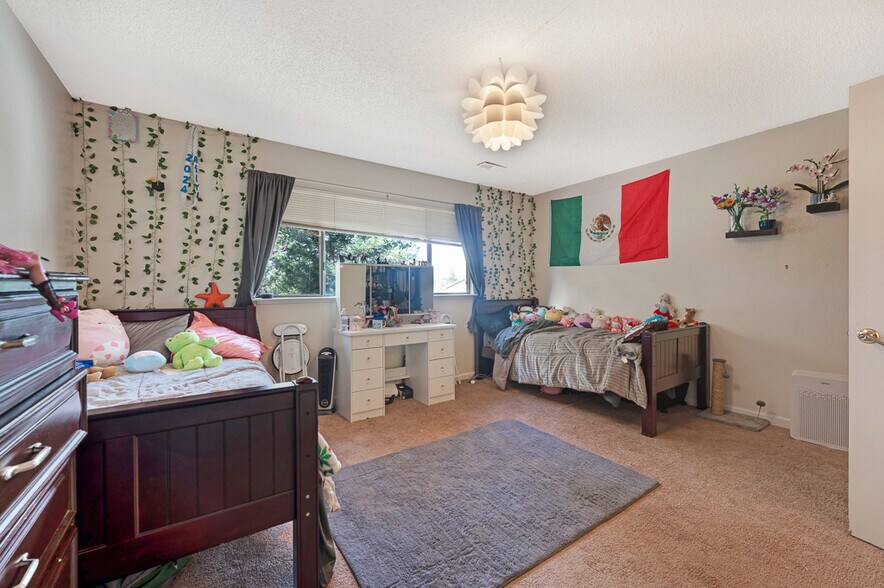 More Photos Of 1311 Prentice Dr, Healdsburg Multifamily For Sale