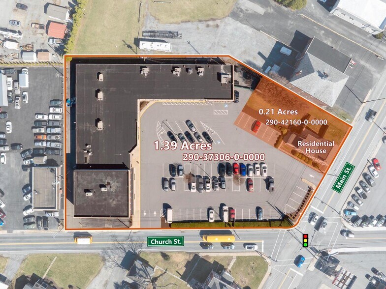 More Photos Of 301 Main St, Landisville Storefront For Sale