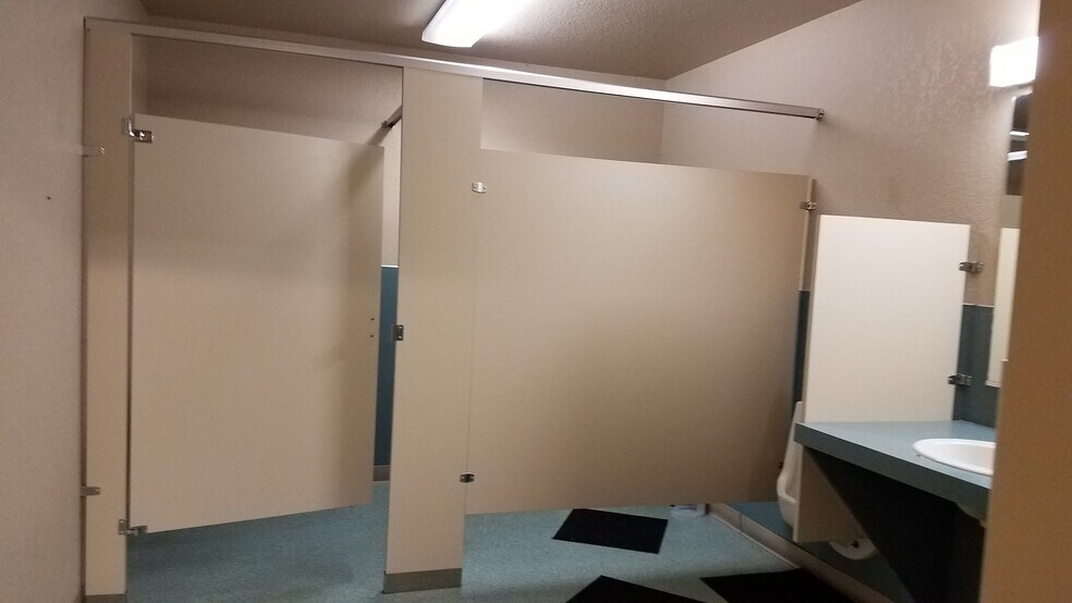 More Photos Of 17869 WA-536, Mount Vernon Office For Lease