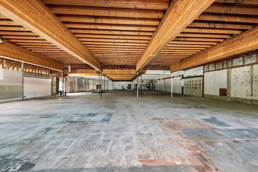 More Photos Of 1050 Fremont Ave, South Lake Tahoe Freestanding For Sale