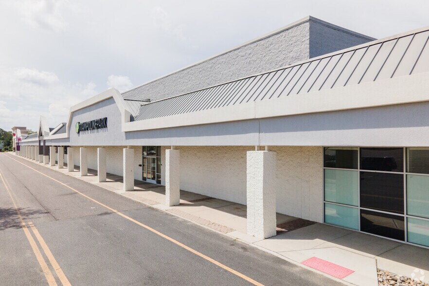 More Photos Of 4403 Black Horse Pike, Mays Landing General Retail For Lease