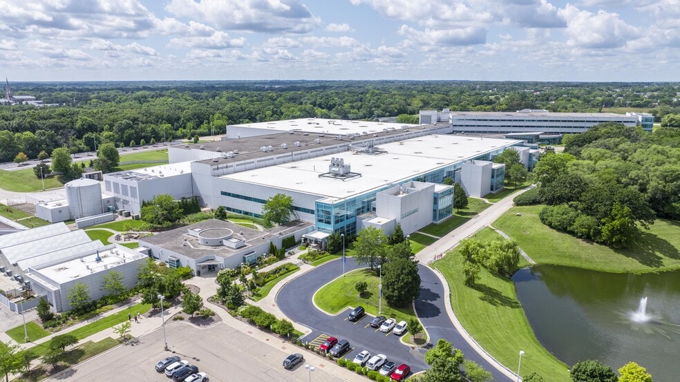 More Photos Of 1950 Innovation Way, Libertyville Unknown For Lease