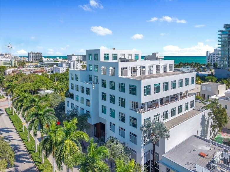 More Photos Of 119 Washington Ave, Miami Beach Office For Lease
