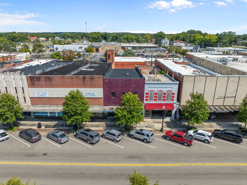 More Photos Of 115 N Queen St, Kinston General Retail For Sale