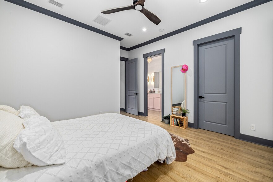 More Photos Of 6012 Long Branch Rd, Jacksonville Horse Stables For Sale