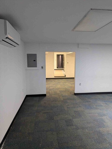 More Photos Of 18-17 42nd St, Astoria Light Distribution For Lease