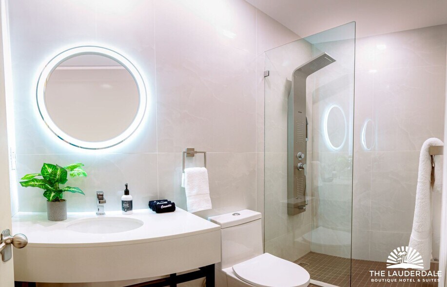 More Photos Of 505 SE 16th St, Fort Lauderdale Hotel For Sale