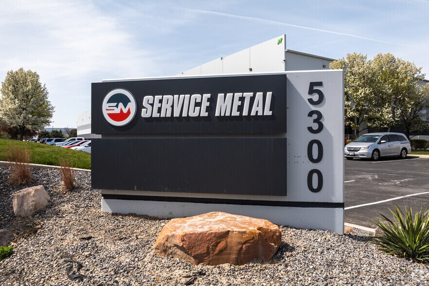 More Photos Of 5300 Harold Gatty Dr, Salt Lake City Distribution For Lease