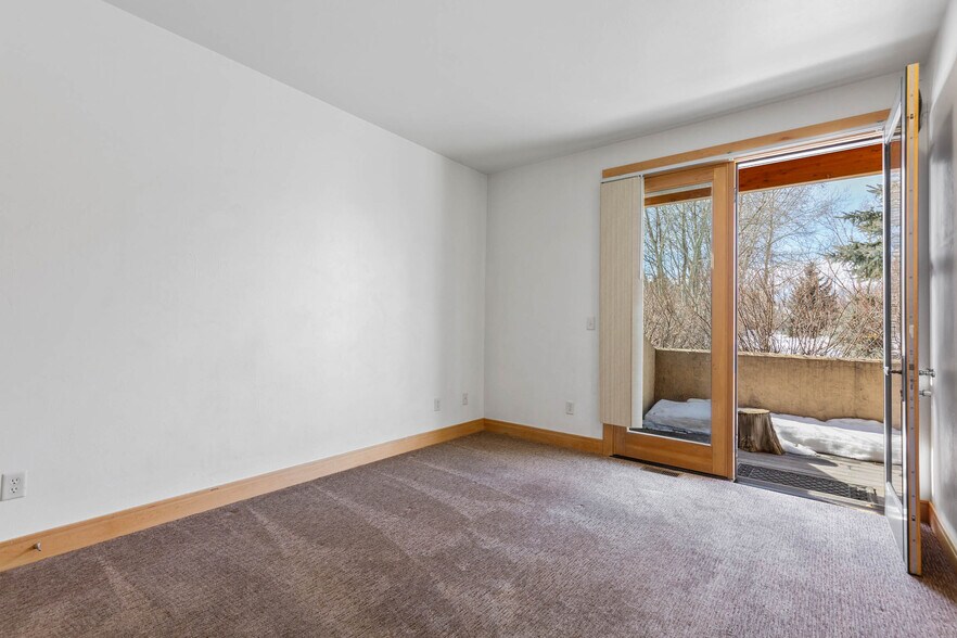 More Photos Of 1281 Stoneridge Dr, Bozeman Apartments For Sale