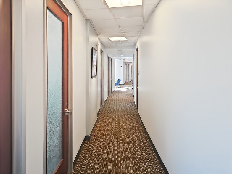 More Photos Of 4000 Faber Place Dr, North Charleston Coworking Space