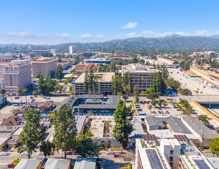 More Photos Of 265 N Oakland Ave, Pasadena Apartments For Sale