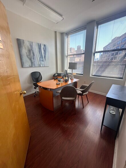 More Photos Of 314 W 14th St, New York Medical For Lease
