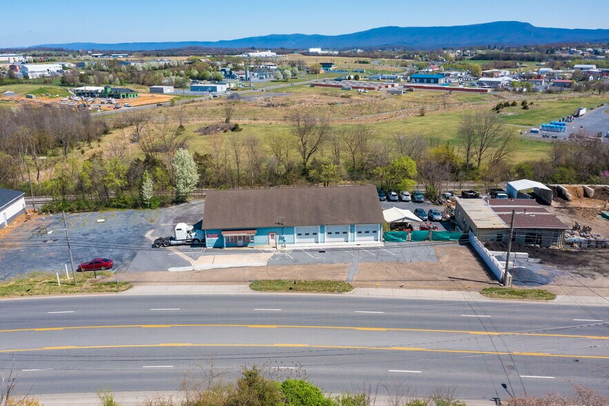 More Photos Of 1090 Virginia Ave, Harrisonburg Flex For Sale