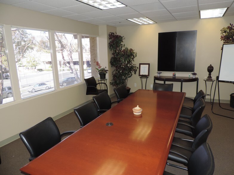 More Photos Of 24800 Chrisanta Dr, Mission Viejo Loft Creative Space For Lease