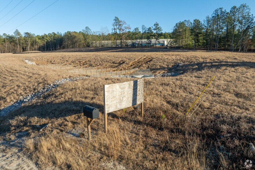 More Photos Of Windham Boulevard and Beloit Street, Aiken Warehouse For Sale