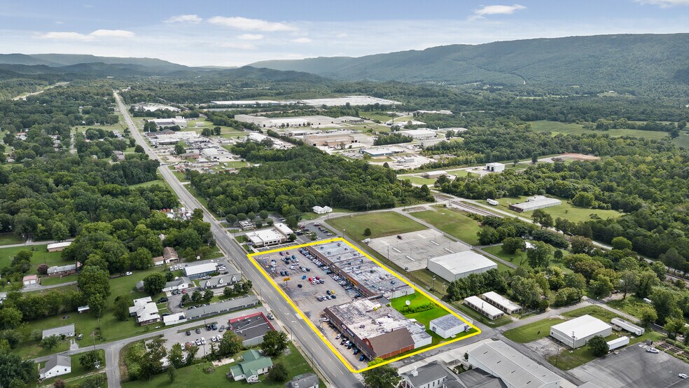 More Photos Of 152 N Main St, Trenton General Retail For Sale