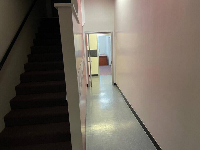 More Photos Of 2230 S Anne St, Santa Ana Manufacturing For Sale