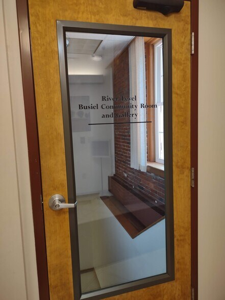 More Photos Of 1 Mill Plz, Laconia Office For Sale