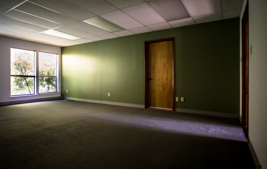 More Photos Of 3930 Bee Caves Rd, Austin Office For Lease