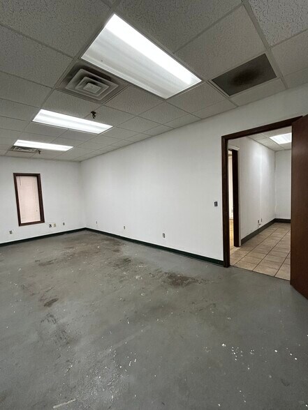 More Photos Of 9340 Shaver Rd, Portage Manufacturing For Sale