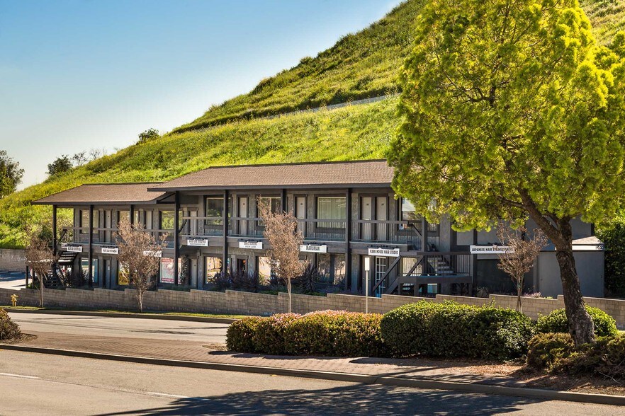 Primary Photo Of 25660 Crenshaw Blvd, Torrance Office Residential For Lease