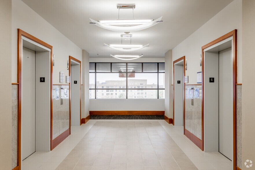 More Photos Of 7201 Wisconsin Ave, Bethesda Office For Lease