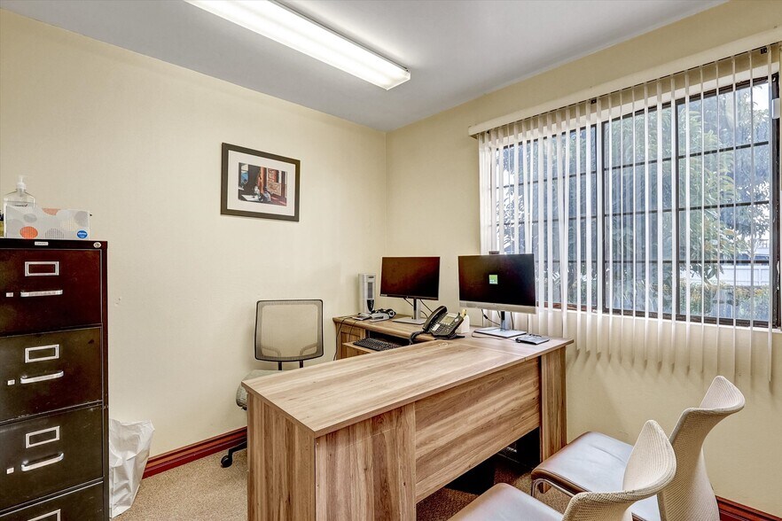 More Photos Of 120 S San Antonio Ave, Ontario Medical For Lease