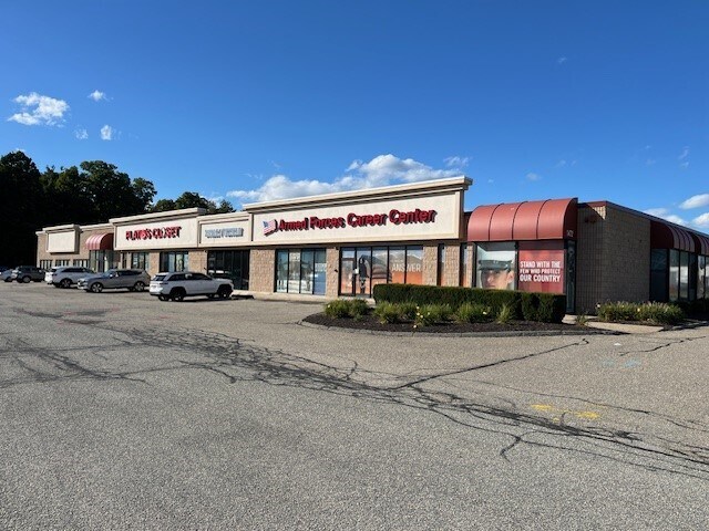 More Photos Of 1458 Riverdale St, West Springfield Unknown For Lease